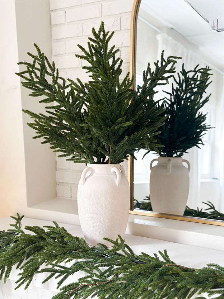 🔥Only $9.97🔥The Best Holiday Greenery - Realistic Norfolk Pine Stems