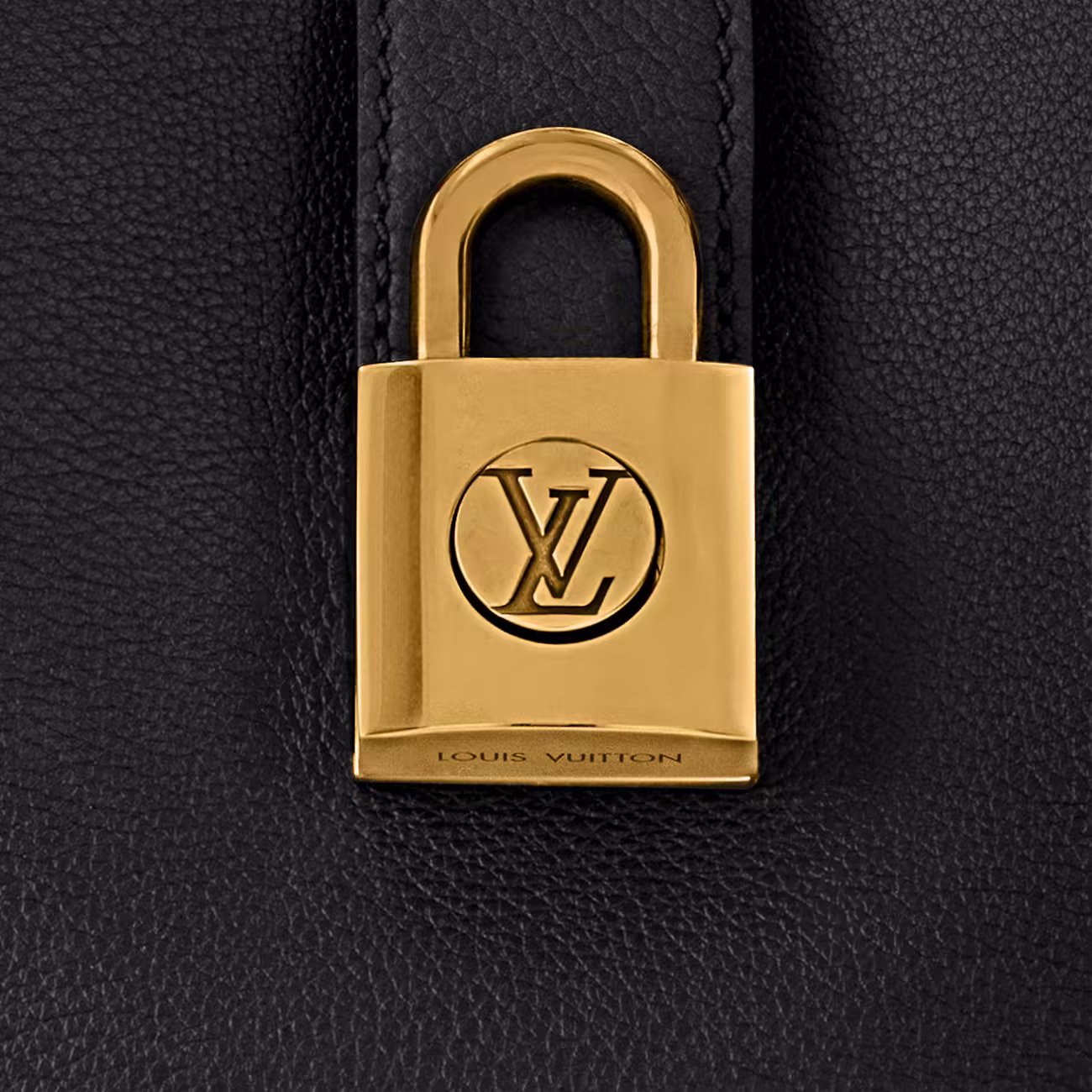 Low Key Shoulder Bag M24611