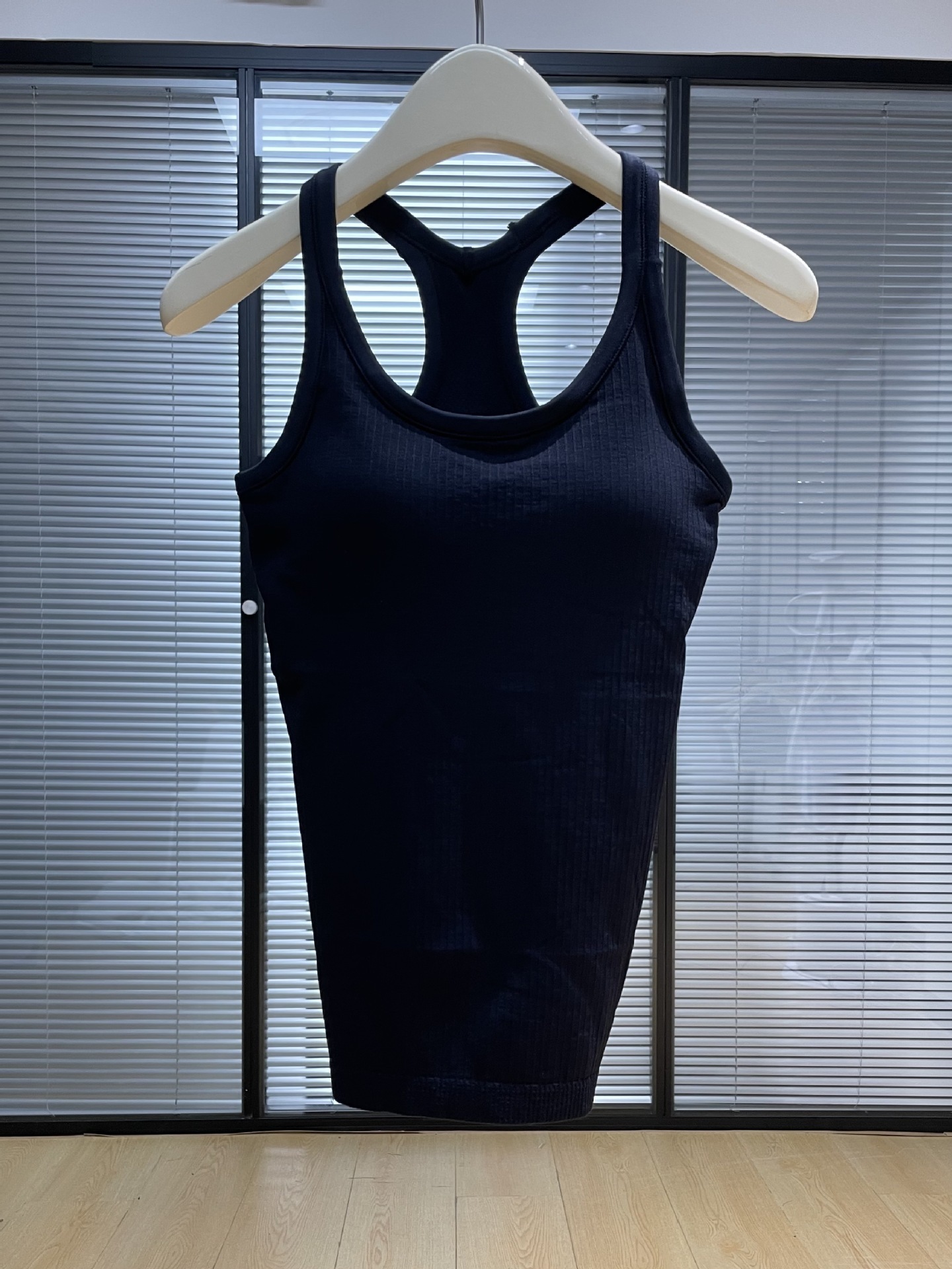 9 Color 2023 Naked-feel TankQuality Fabric Slim Fit Sport Jacket Women Full Zipper Gym Fitness Coat with Two Pocket