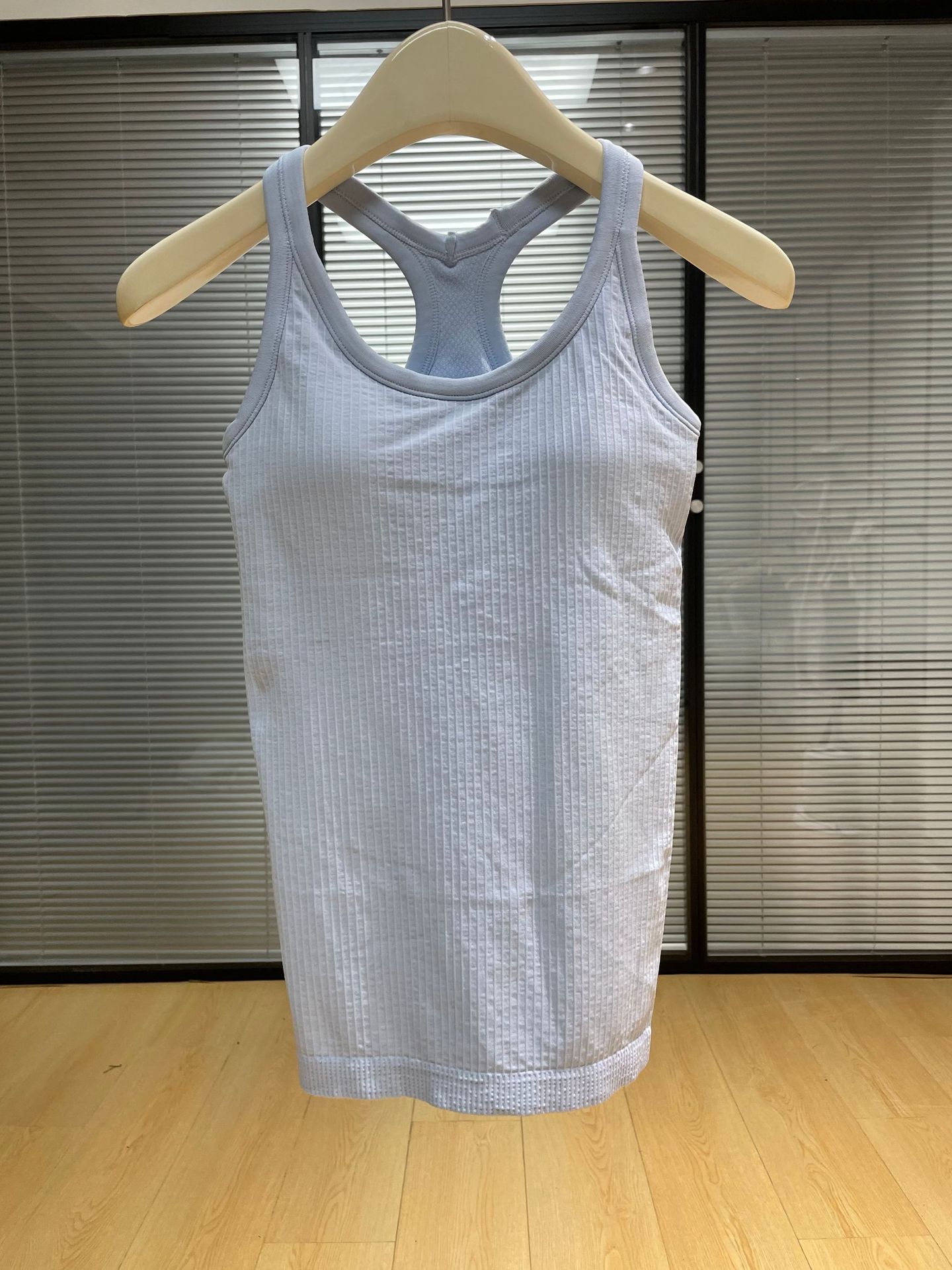 9 Color 2023 Naked-feel TankQuality Fabric Slim Fit Sport Jacket Women Full Zipper Gym Fitness Coat with Two Pocket