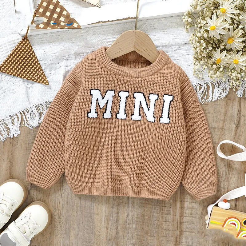 Hot Sale Autumn And Winter New Baby Knitted Towel Embroidered