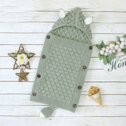 Newborn Anti-Kick Hooded Knitted Blanket