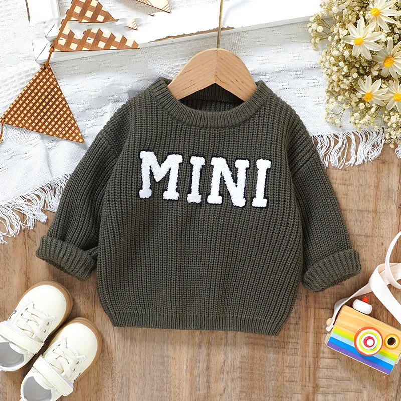 Hot Sale Autumn And Winter New Baby Knitted Towel Embroidered