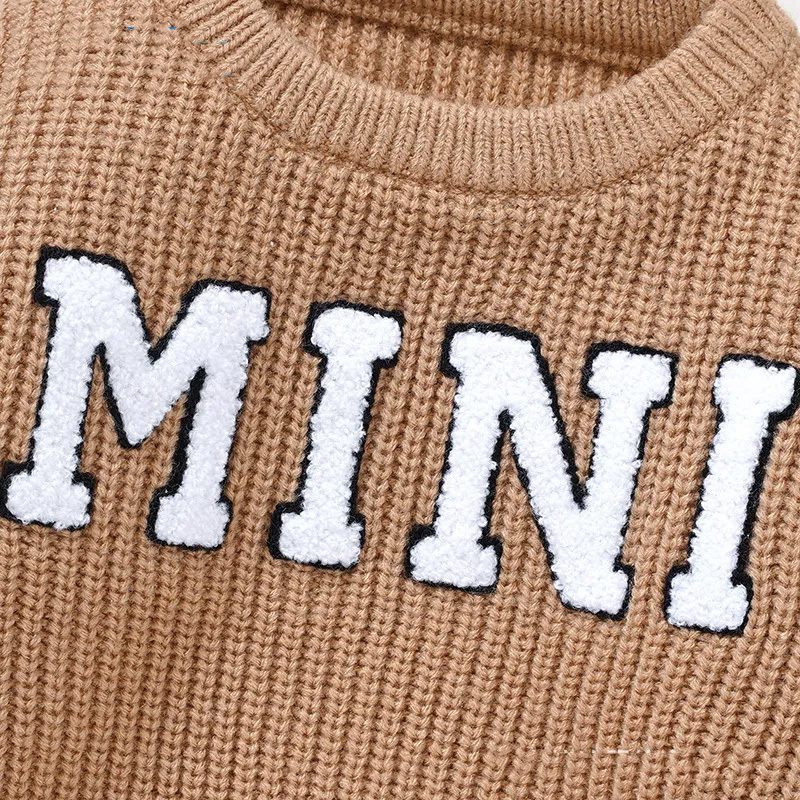 Hot Sale Autumn And Winter New Baby Knitted Towel Embroidered