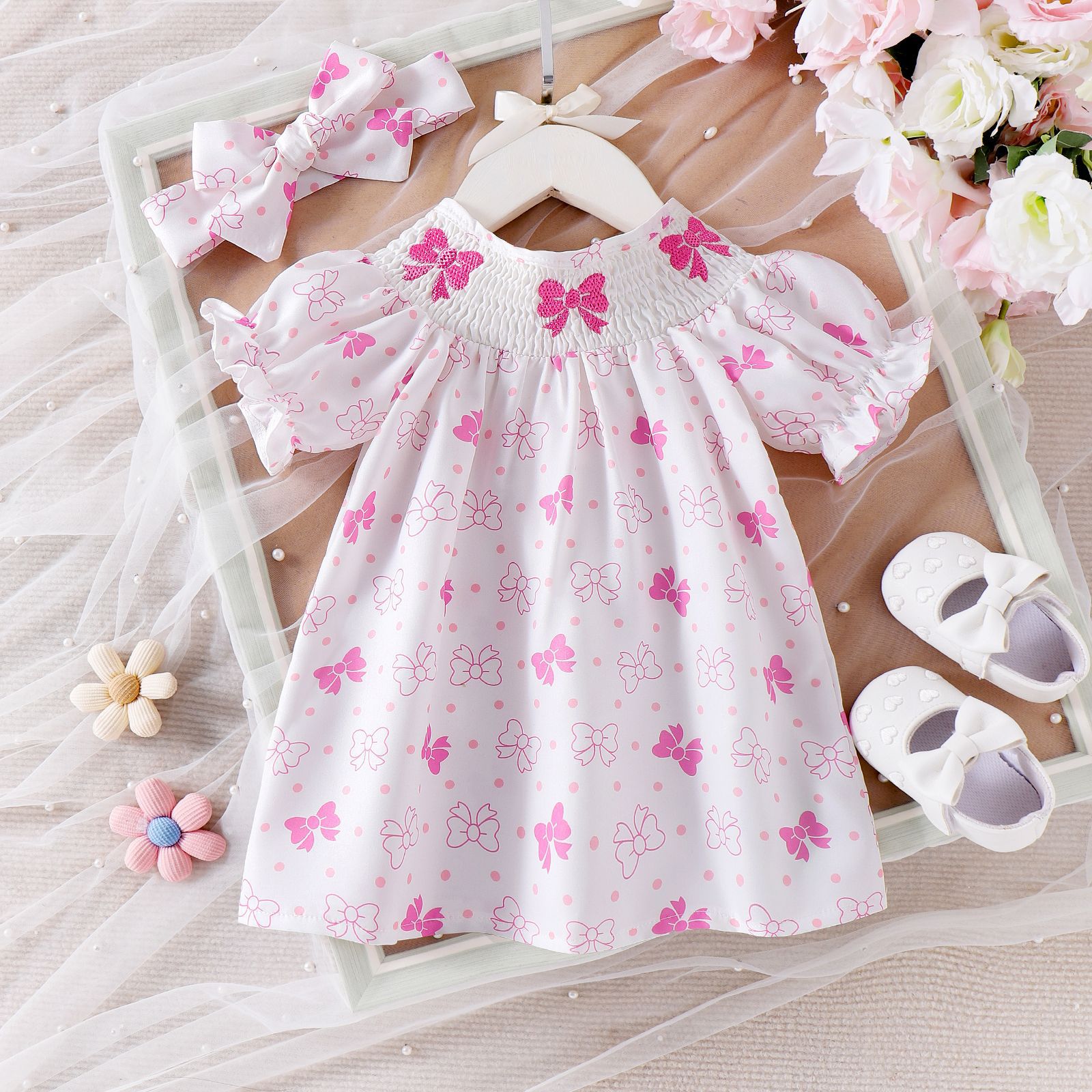 Girls' Cute  embroidered dress