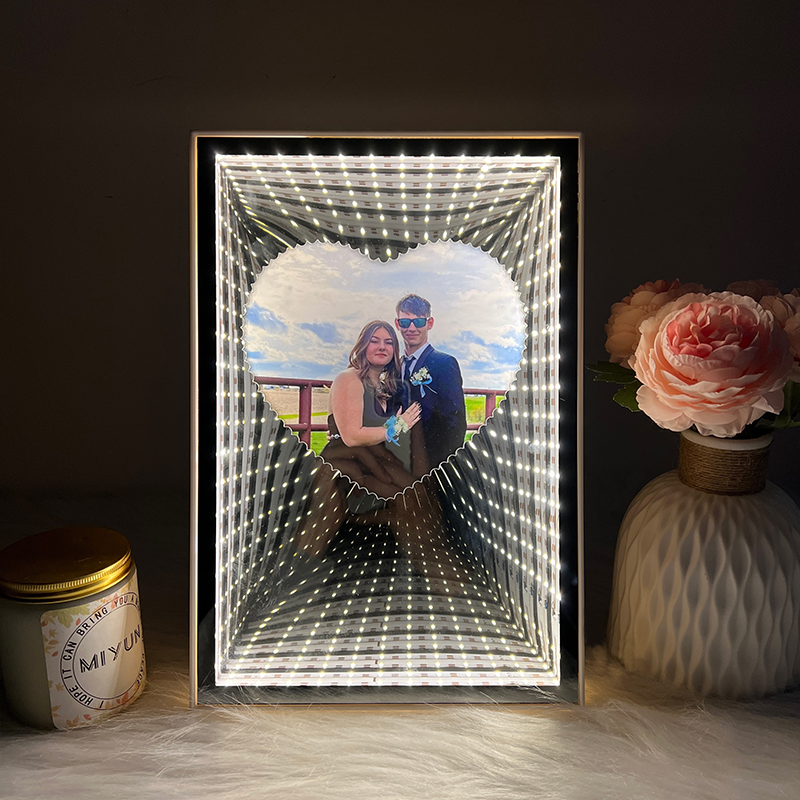 Custom 3D Heart Photo Light Box – Personalized Valentine's Day Gift for Couples