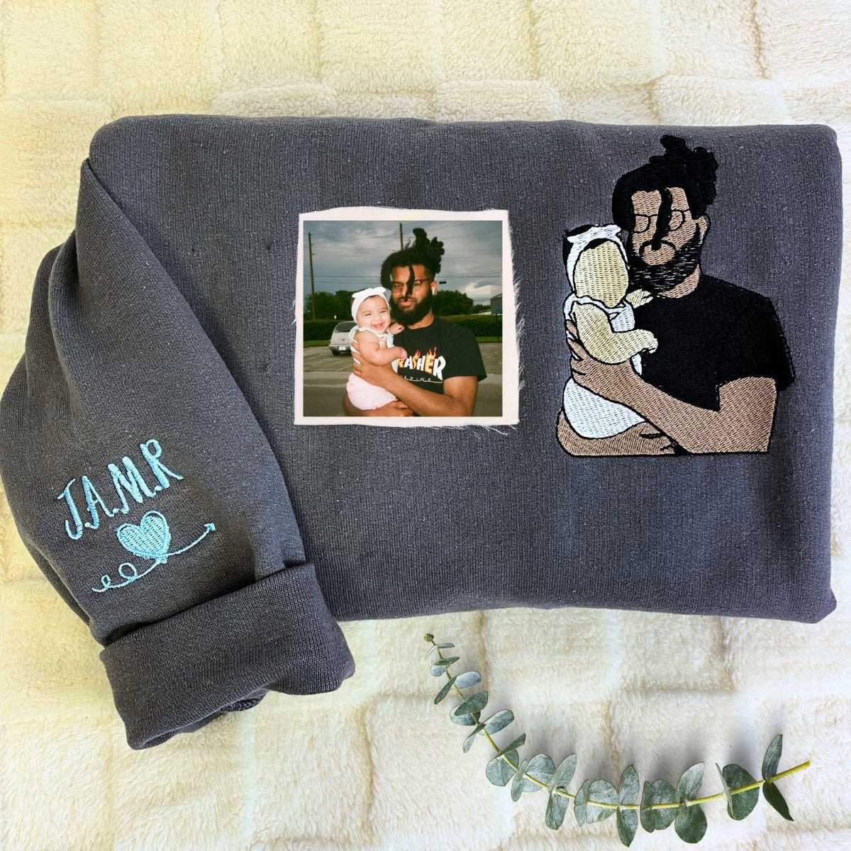 Personalized Gifts for Dad and Mom with Embroidered Photo Portrait, Kids Names on Sleeve