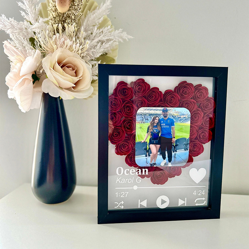 Personalized Roses Flower Shadow Box With Couple Photo For Wedding Anniversary Valentine's Day