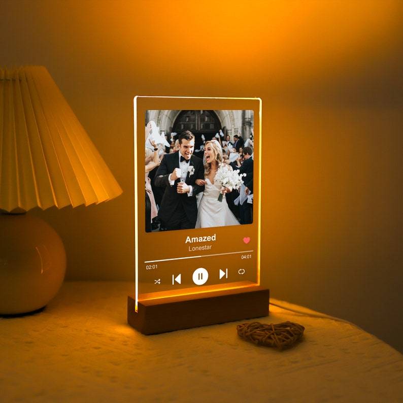 Personalized Music Photo LED Night Light – Custom Song & Picture Memory Lamp
