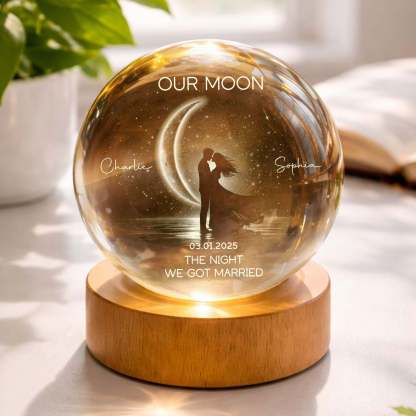 Couple Kissing Under the Moonlight, Custom Moon Phase by Date - Personalized Crystal Ball LED Night Light - Sentimental Valentine's Day Gift for Her, for Him