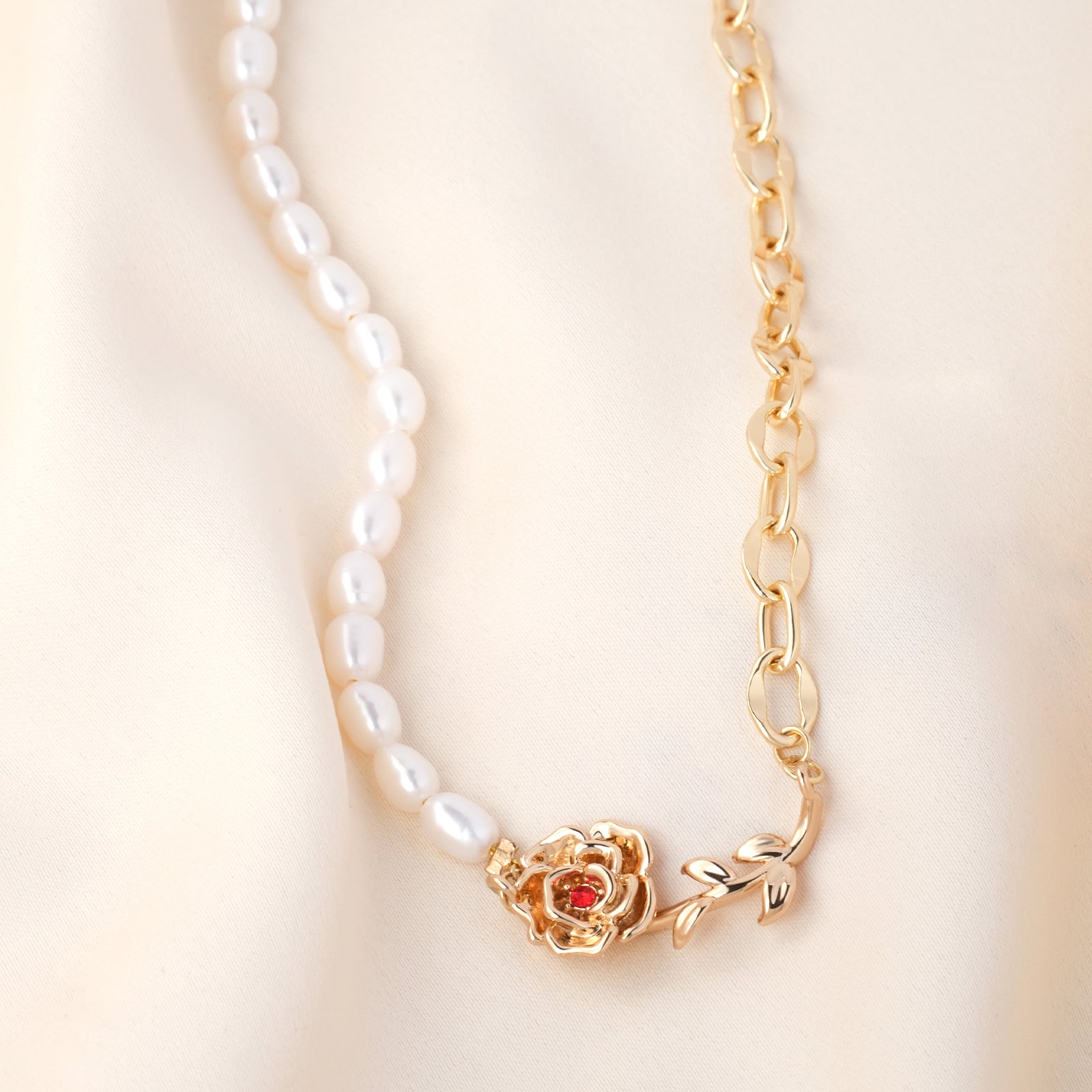 Personalized Natural Freshwater Pearl Birthday Flower Necklace-VibeCloset