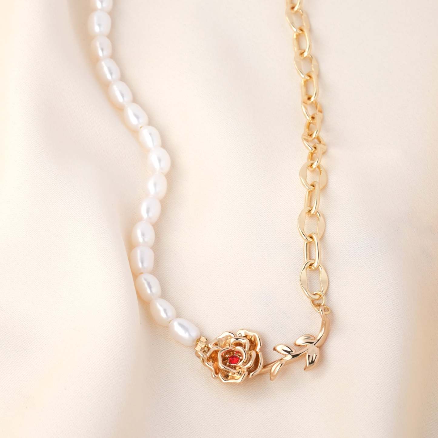 Personalized Natural Freshwater Pearl Birthday Flower Necklace-VibeCloset