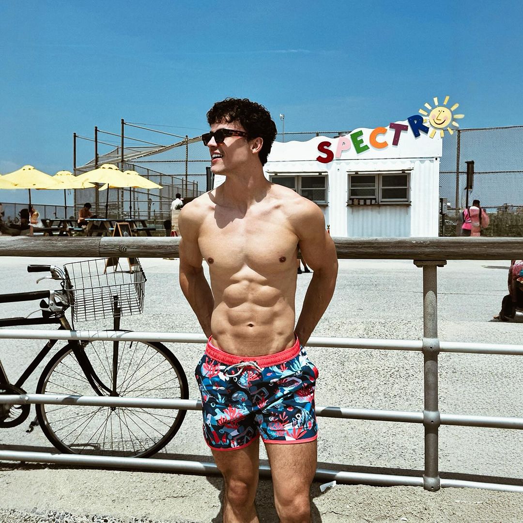 4.5 Inch Inseam Vintage Stretch Great Barrier Swim Trunks-VibeCloset