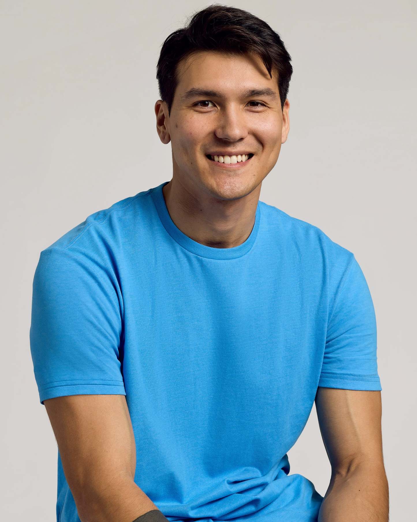 Dark Heather Bahama Blue Short Sleeve Crew Neck Tee-VibeCloset