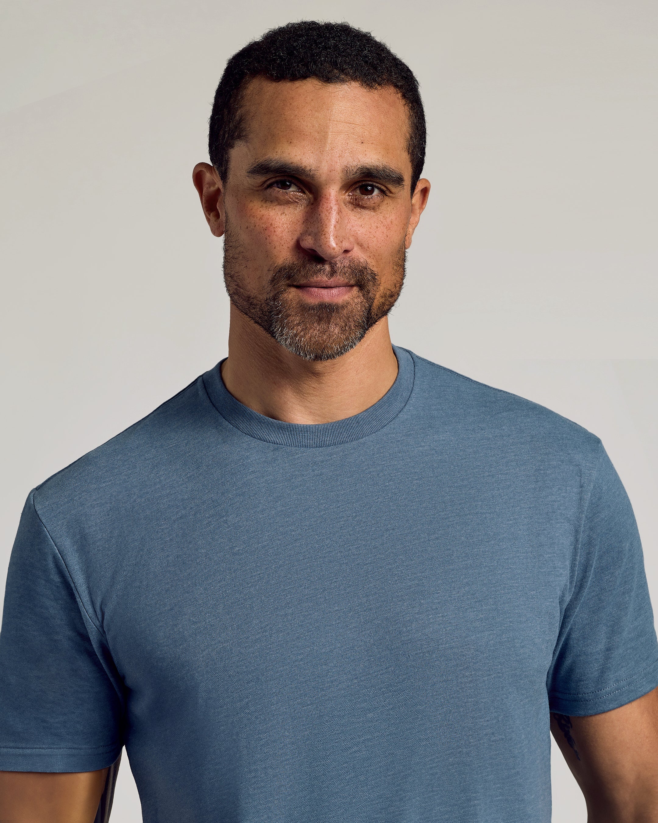 Dark Heather Tempest Short Sleeve Crew Neck Tee-VibeCloset