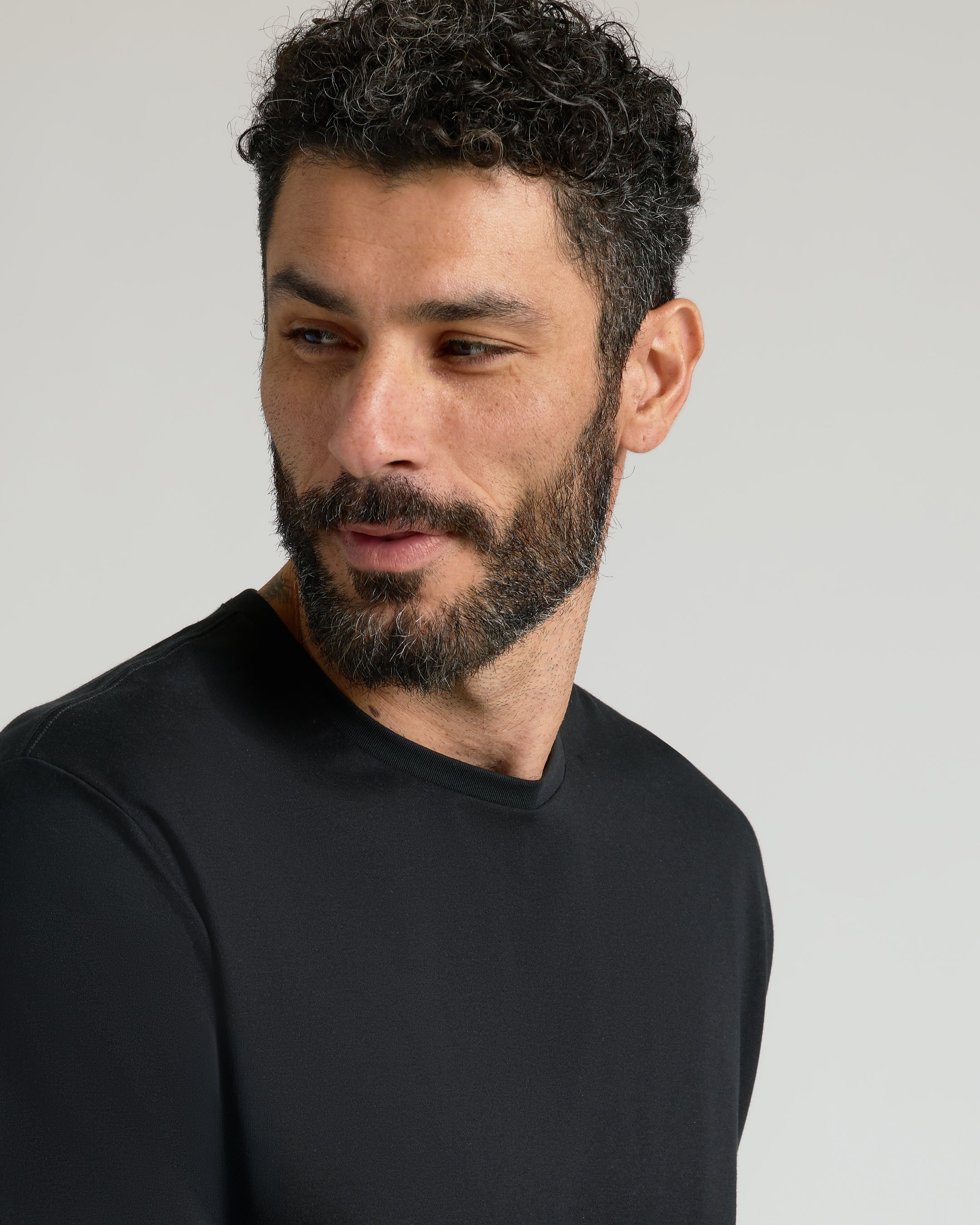 Black Classic Pima Crew-VibeCloset