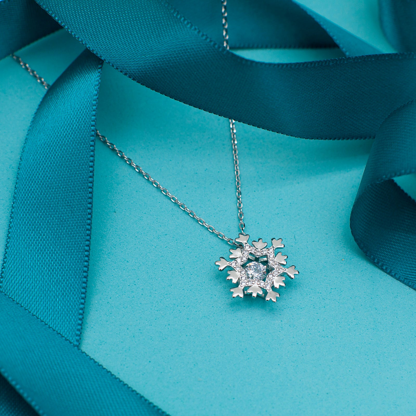 Delicate Snowflake-VibeCloset