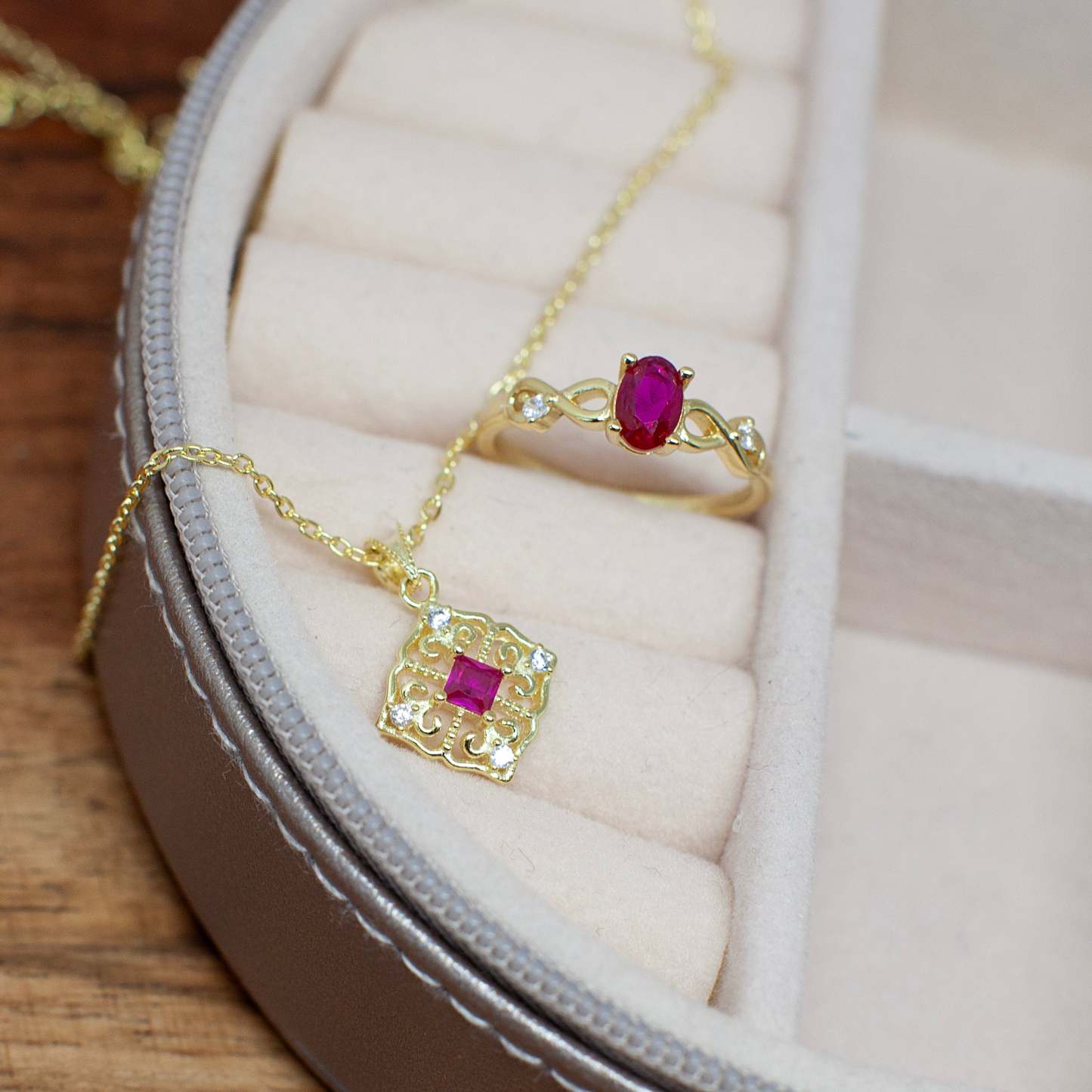 Royal Ruby Necklace-VibeCloset