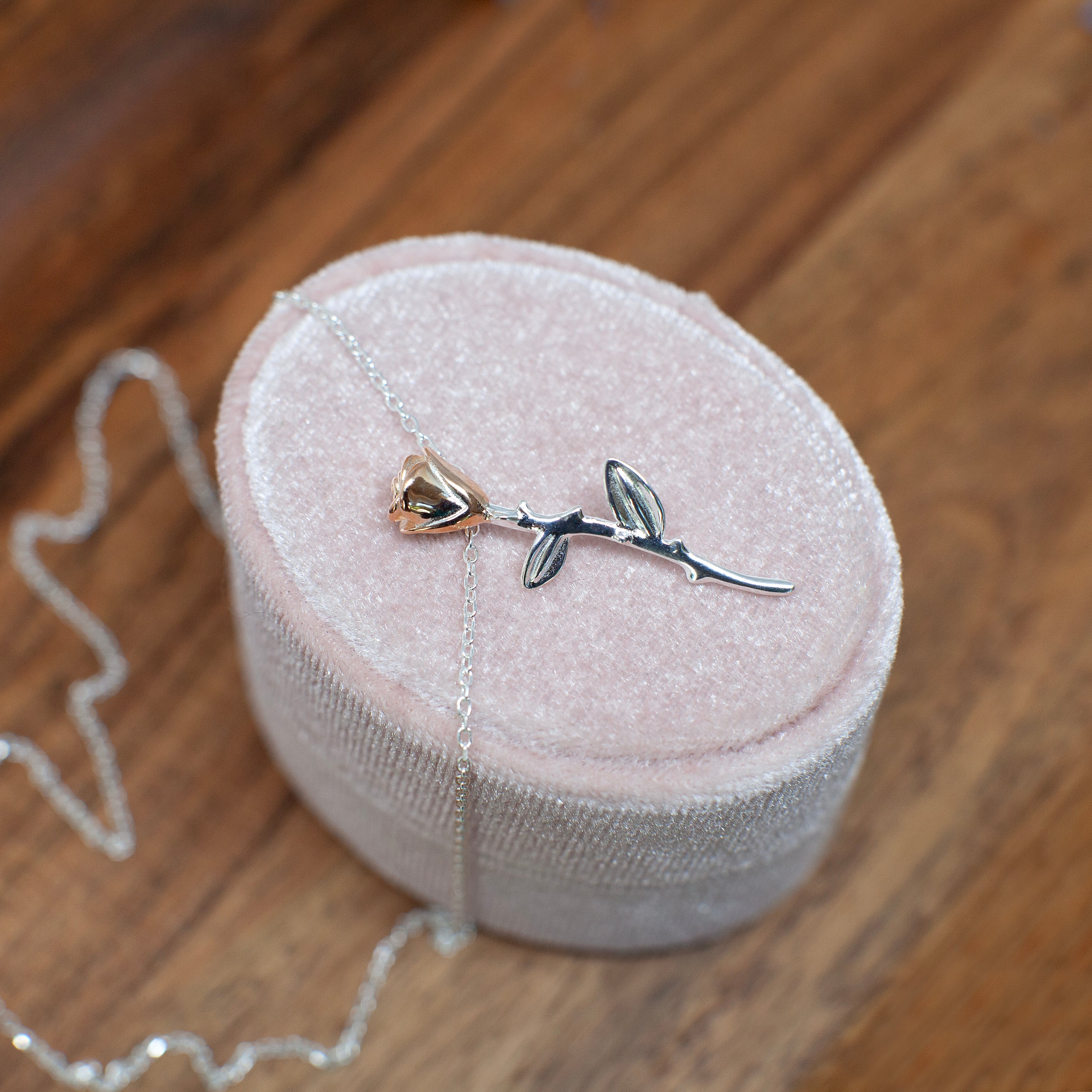 Rose Necklace-VibeCloset