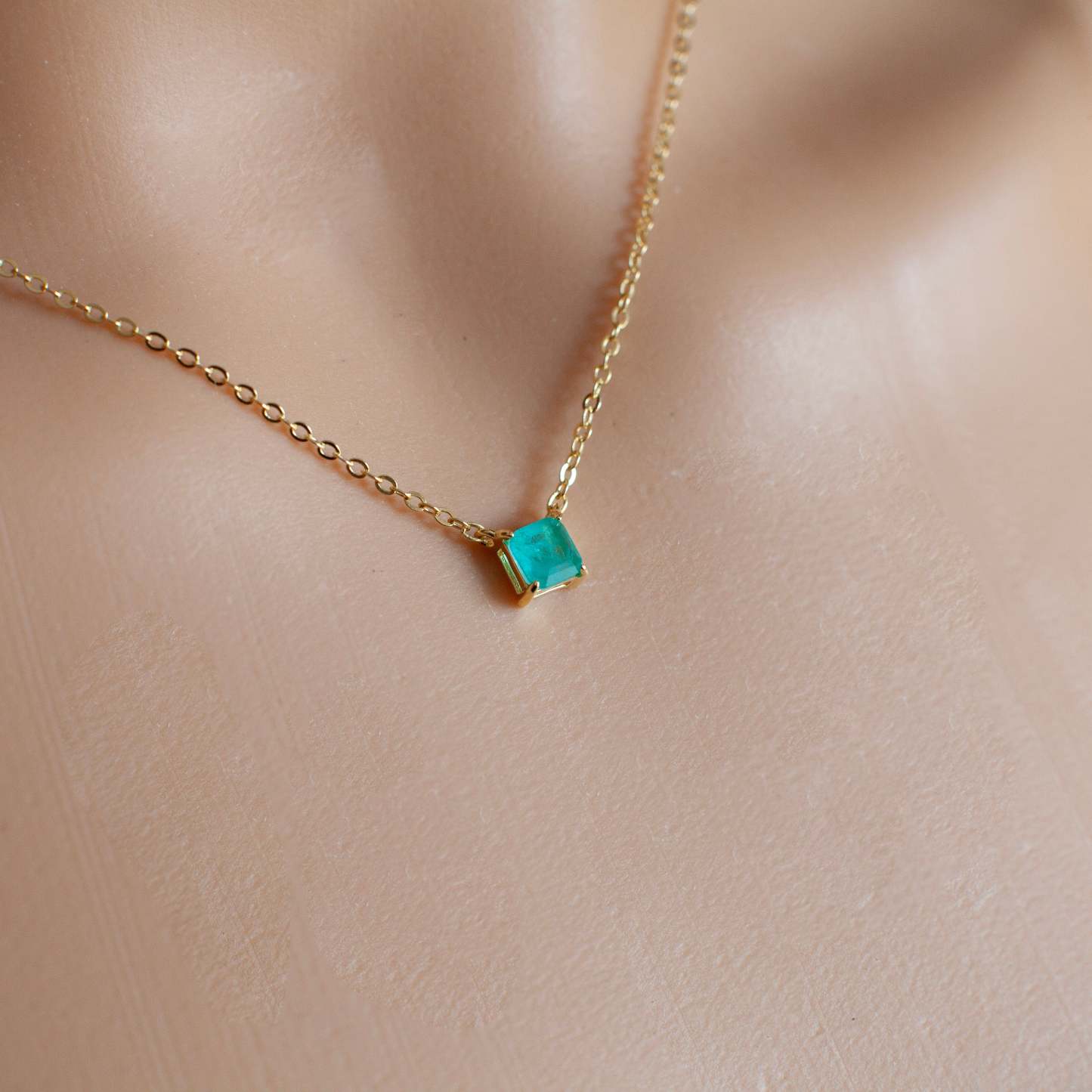 Tourmaline Chain Necklace-VibeCloset