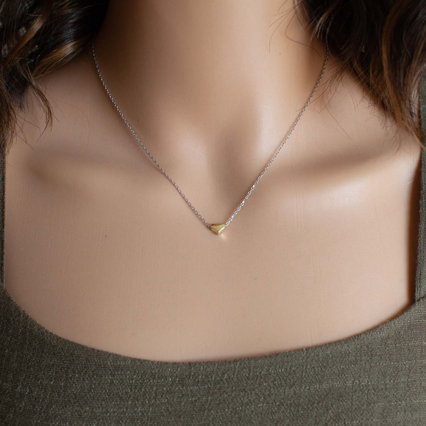 Golden Heart Pendant-VibeCloset