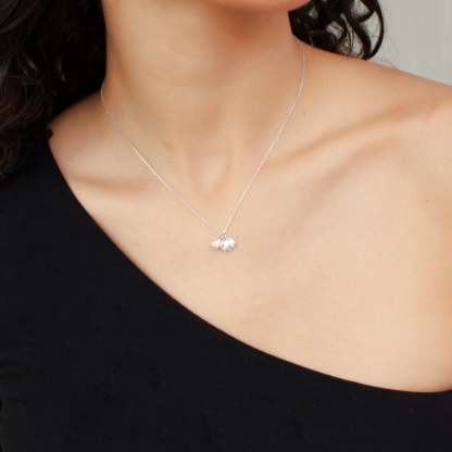 Silver Shell With Pearl-VibeCloset