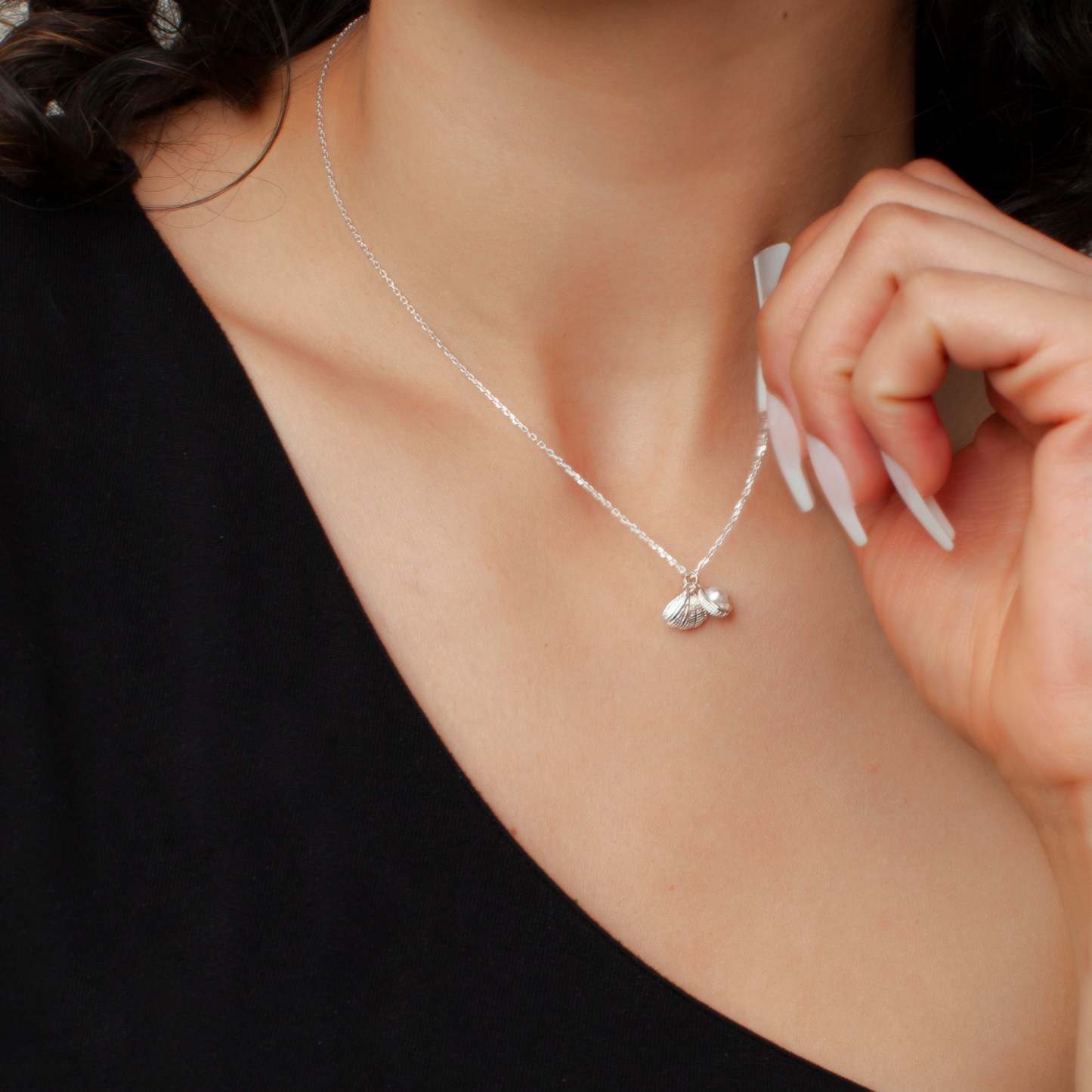 Silver Shell With Pearl-VibeCloset