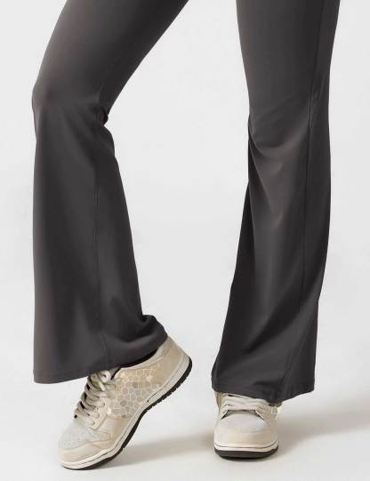 🩱 Lizvette V-Back Jumpsuit-VibeCloset