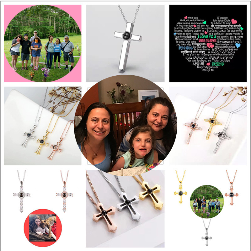 Collier à projection de croix