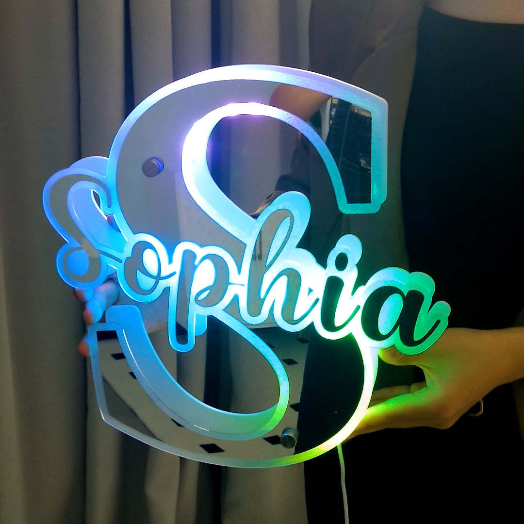 Miroir lumineux avec lettre de nom personnalisée