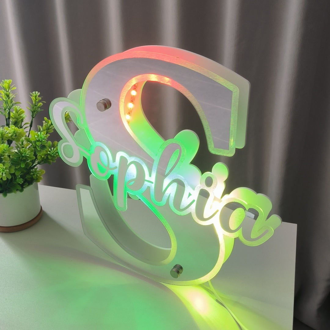 Miroir lumineux avec lettre de nom personnalisée