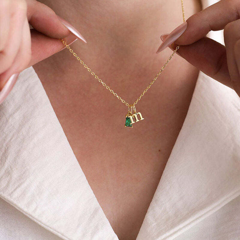 Collier personnalisé avec lettre de naissance - Cadeau de Saint-Valentin ou d'anniversaire pour elle