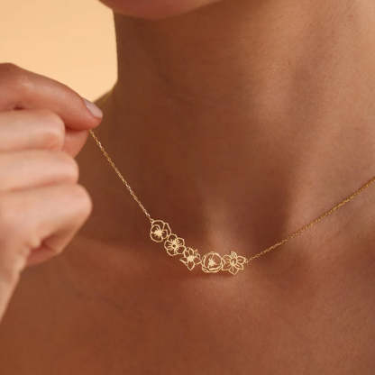 Collier délicat avec fleur de naissance