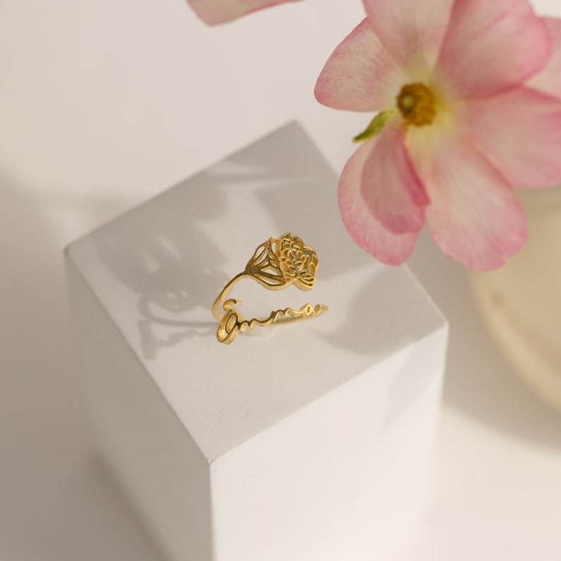 Bague de nom de fleur de naissance personnalisée