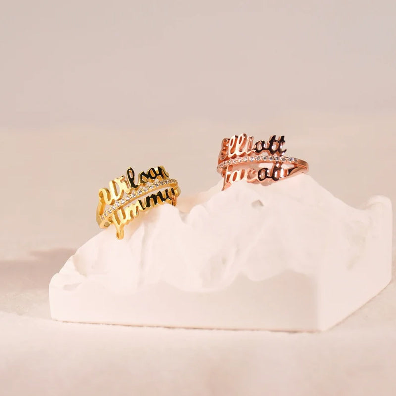 Bague double nom personnalisée avec pierres précieuses