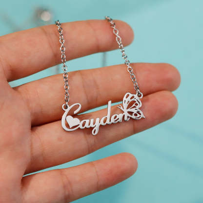 Cadeau de Noël pour fille Collier personnalisé avec nom de papillon creux