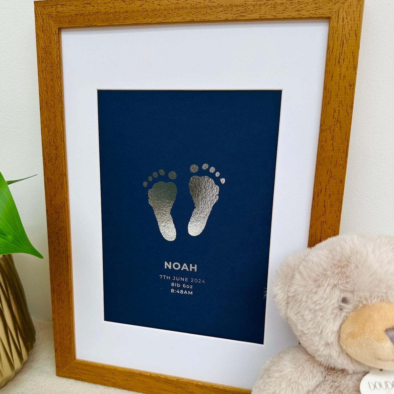 Cadre photo personnalisé avec empreintes de mains et de pieds de bébé