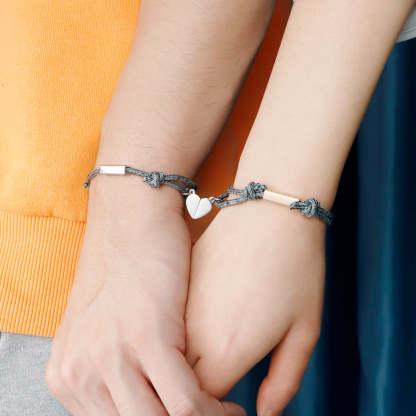 Bracelets de couple tressés assortis personnalisés Noms personnalisés Bracelets magnétiques Cadeaux de Saint-Valentin pour couple