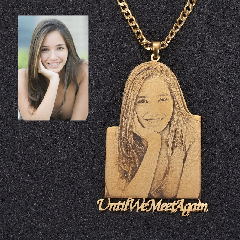 Collier pendentif personnalisé avec photo gravée