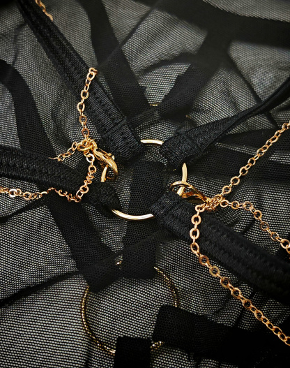 Free Tonight - Black Stylish Chain Panties