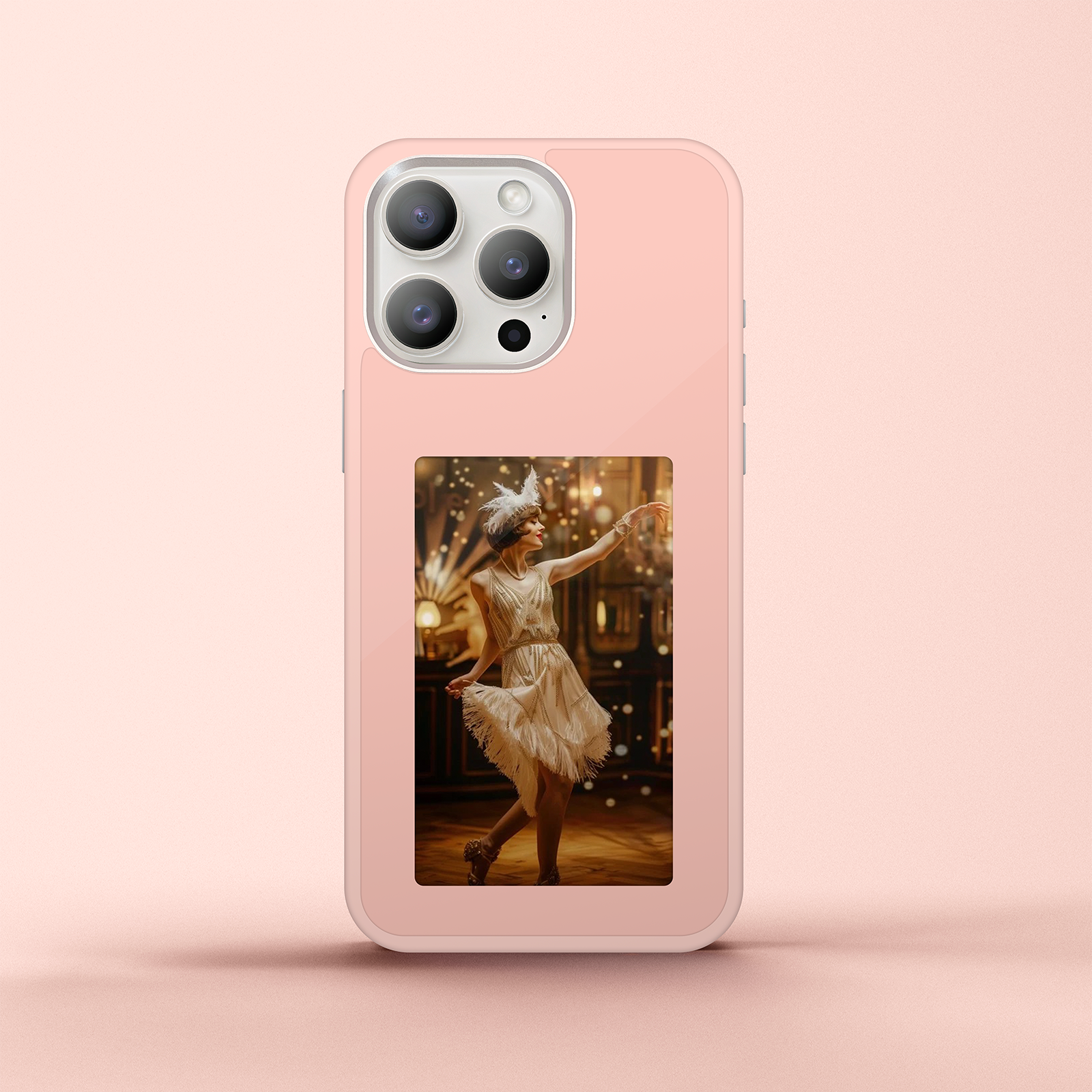 ReFrame™Case is the world’s first NFC 4-color e-ink screen mobile phone case