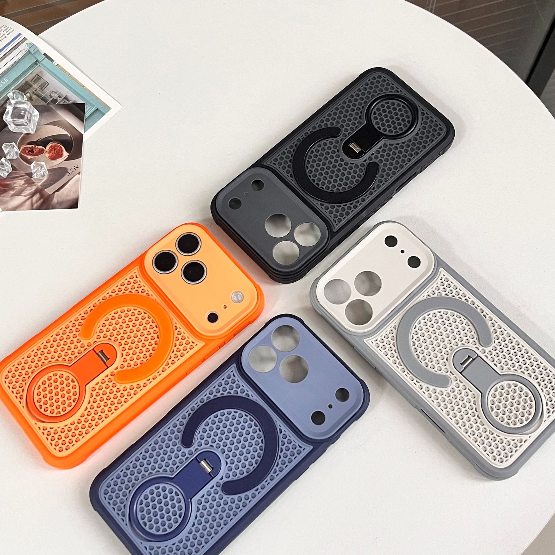 Full-Cover Honeycomb-Patterned 360° Magnetic Case for iPhone 17 Series