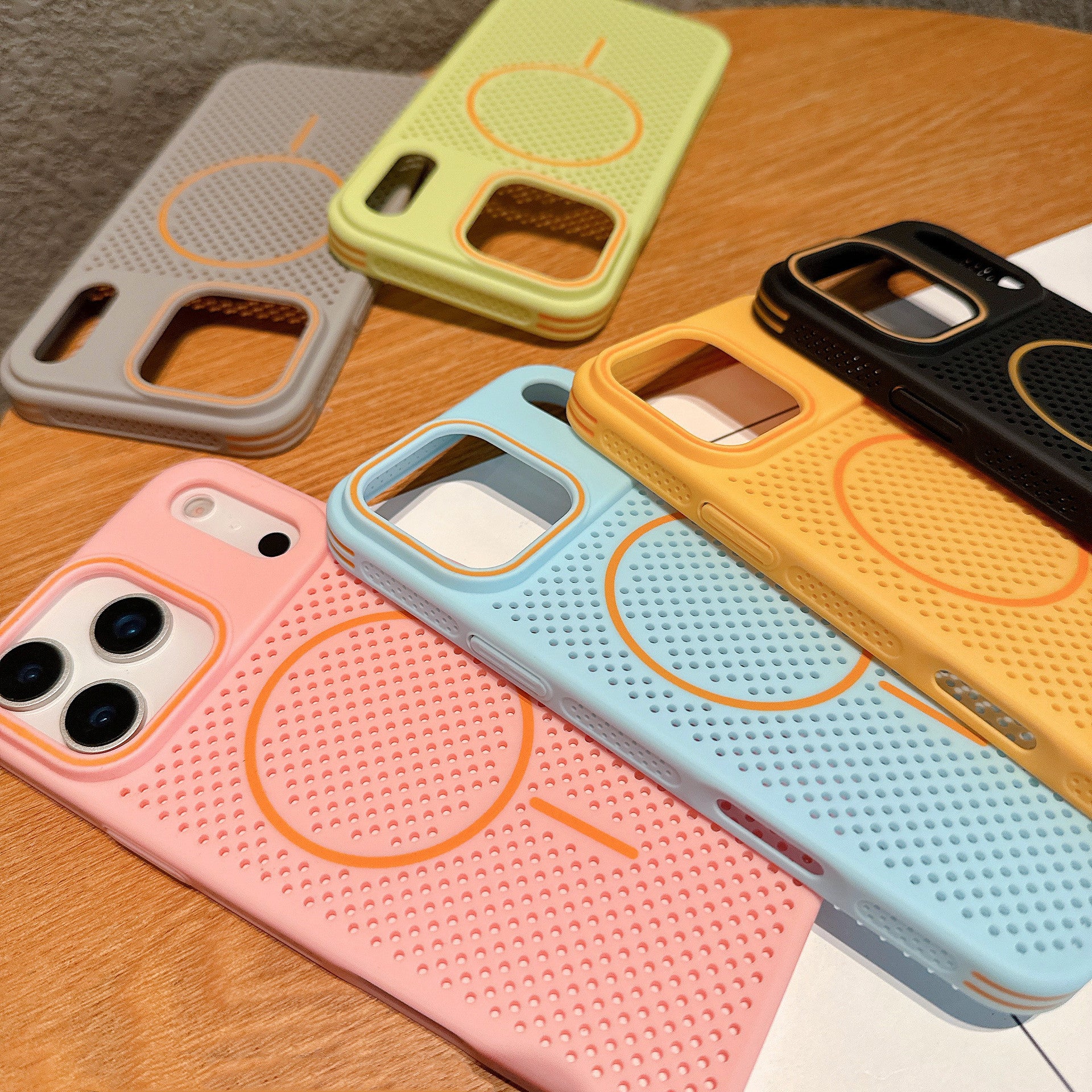 CaseSun iPhone 17 cooling case with mesh back panel for strong airflow and thermal control.