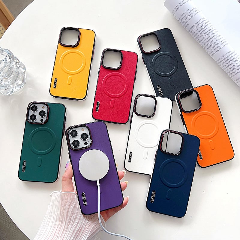 Crash-proof Phone case with color-pigmented leather and metal buttons.