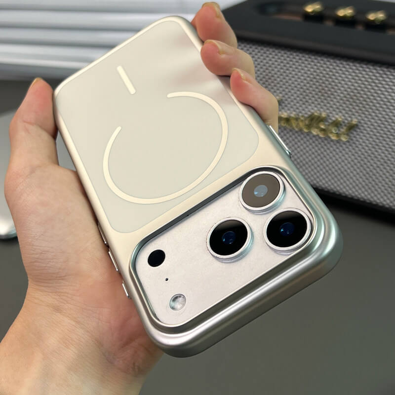 MagSafe Bare-Feel Case New Year Red Edition · 2026