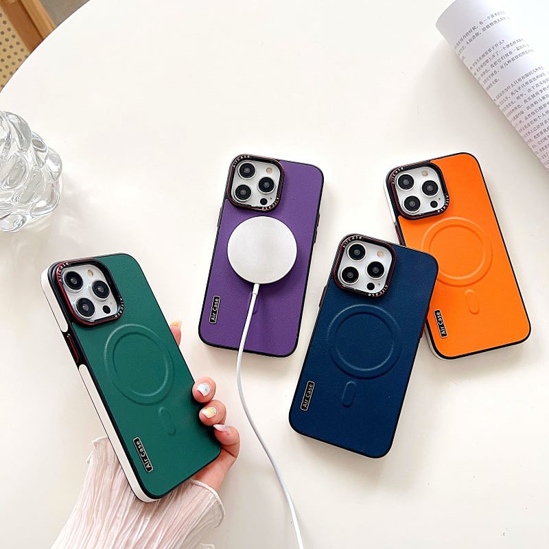Crash-proof Phone case with color-pigmented leather and metal buttons.