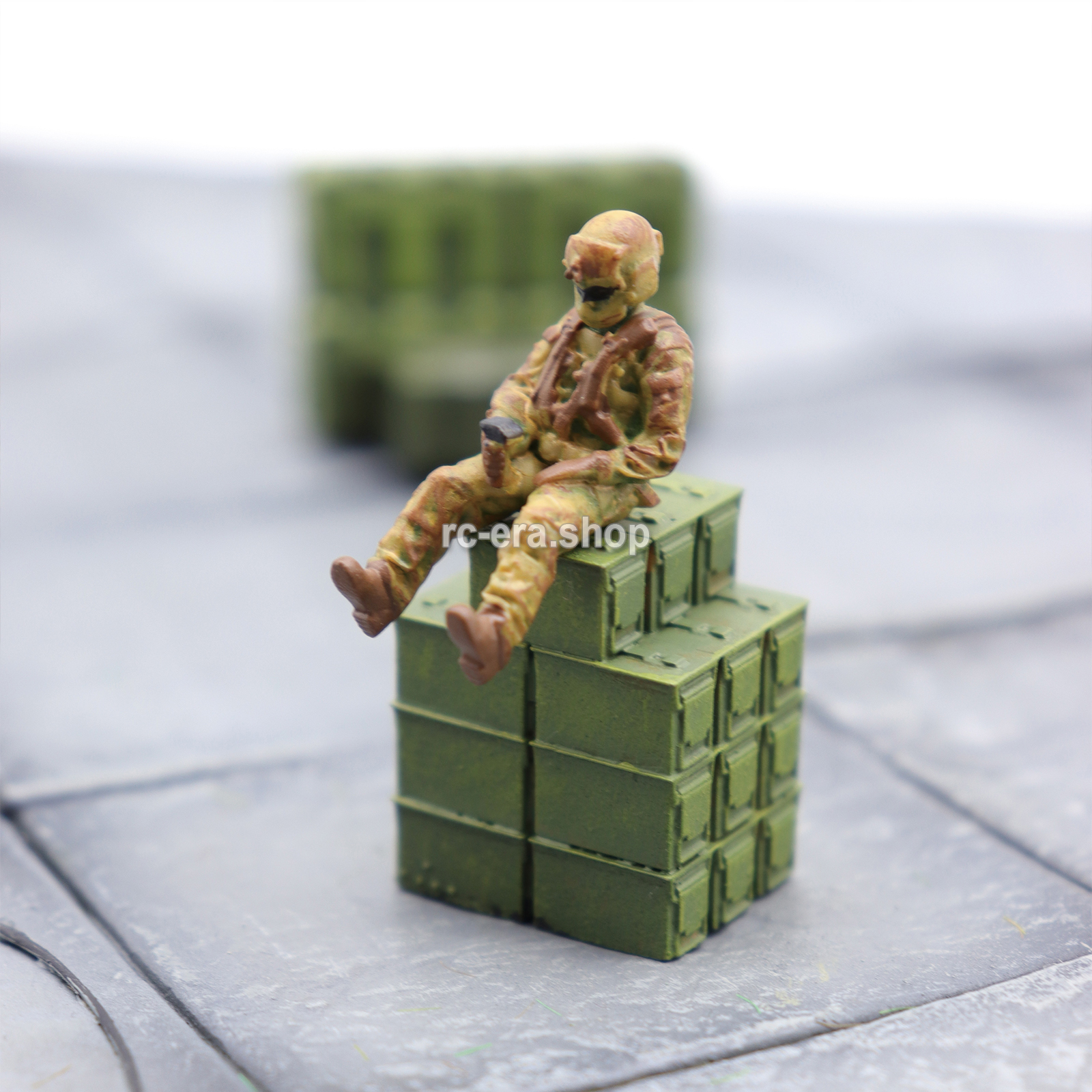 RC ERA C170 AH-64 Apache Painted Camouflage Pilots 