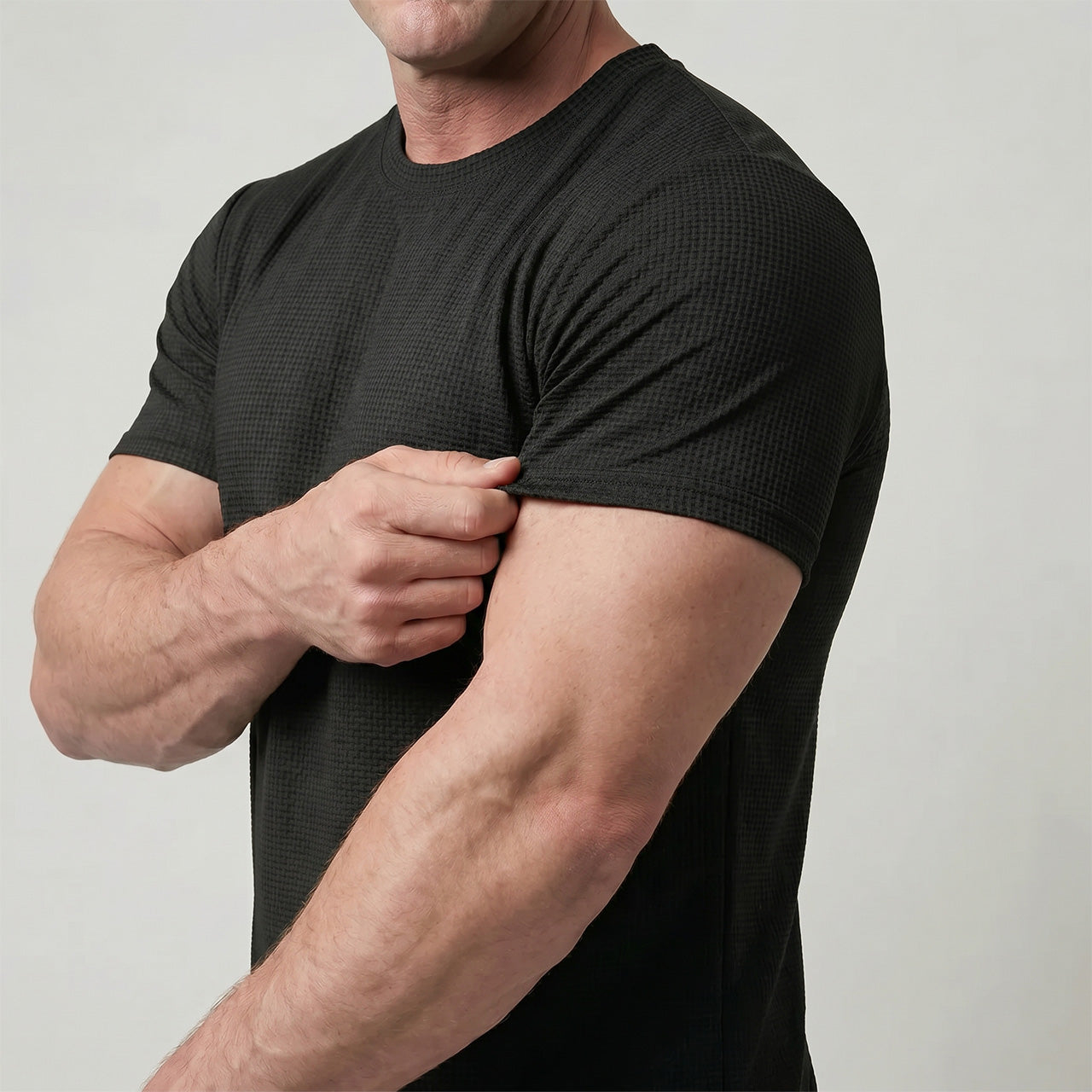 Men Can’t Get Enough of This Ice-Silk T-Shirt