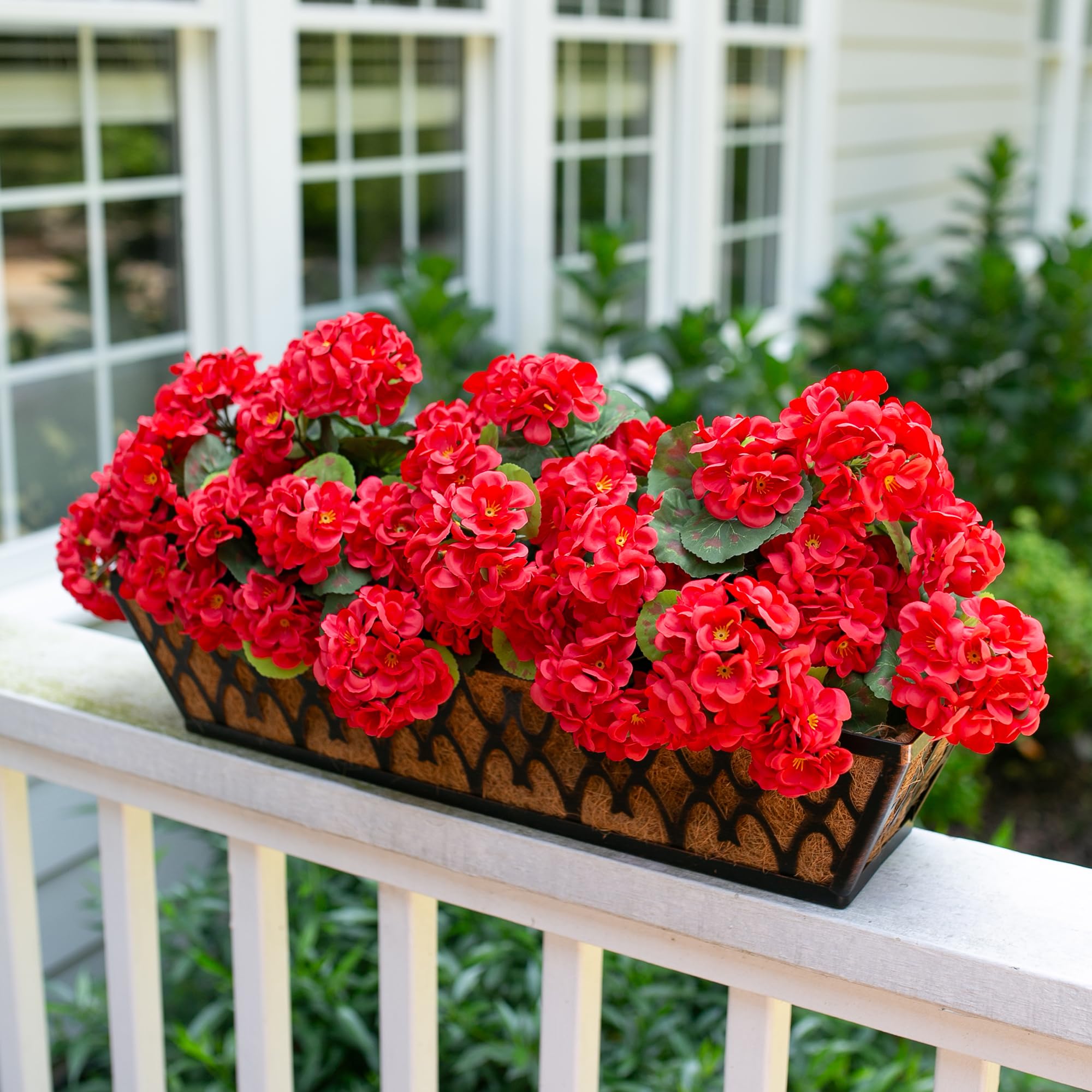 🌸 Lush, UV-Resistant Artificial Geraniums – Real Look, No Maintenance! 🌞🏡💐