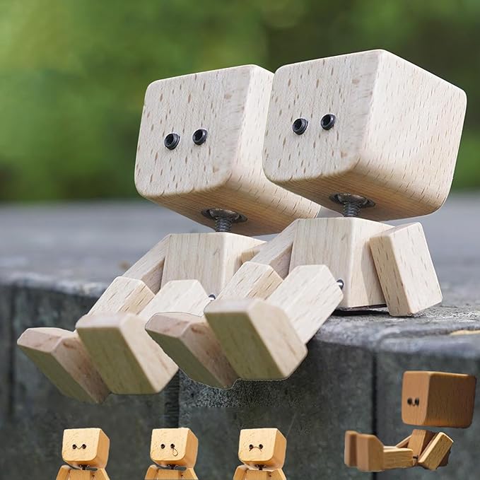 Charming Little Wooden Figure That Sways with 12Pcs Magnetic Expressions